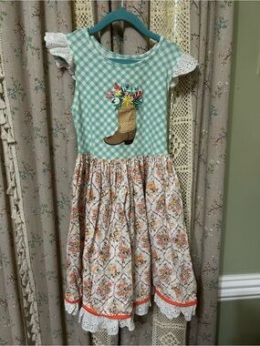 Ricrac & Ruffles Floral Cowboy Boot Dress Size 10 Girls Mint Gingham